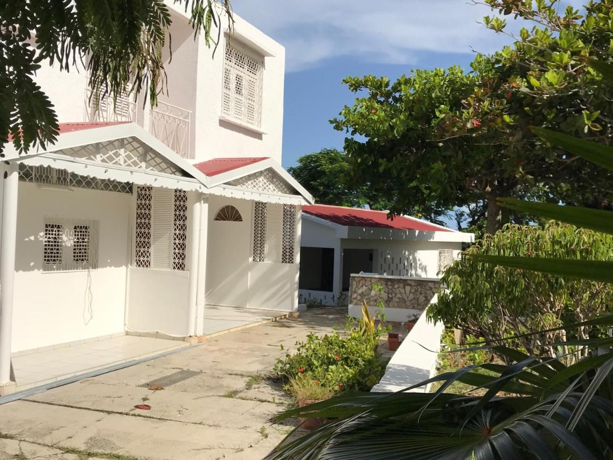 Le Belleplaine Villa Le Gosier  Exterior photo